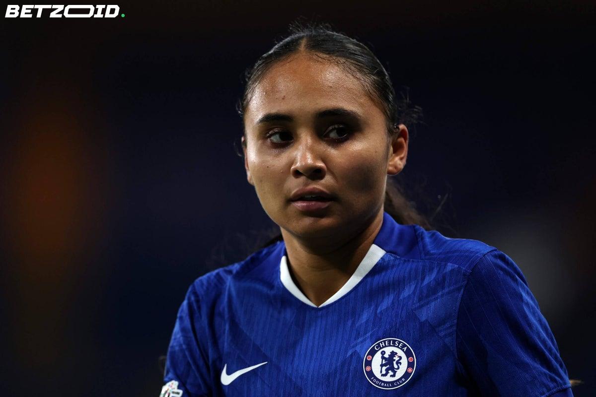 Alyssa Thompson: From California to Chelsea - Inside Her London Journey.