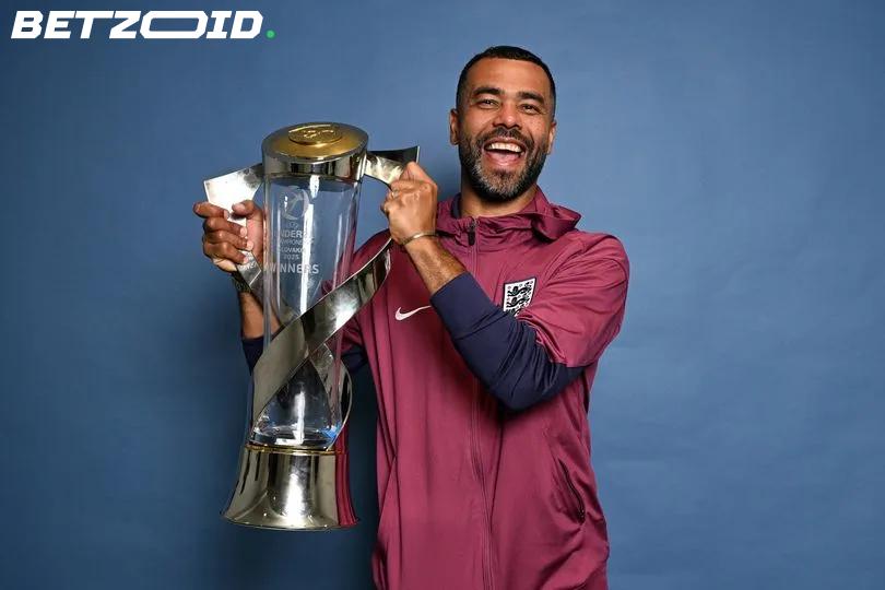 Ashley Cole Walks Away from England U21s With His Eyes on Club Football.