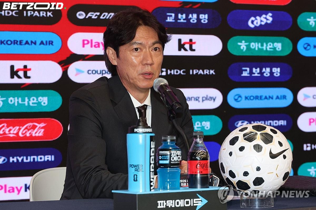 Hong Myung-bo Is Giving South Korea's Players the Wheel — Here's Why That's Interesting.