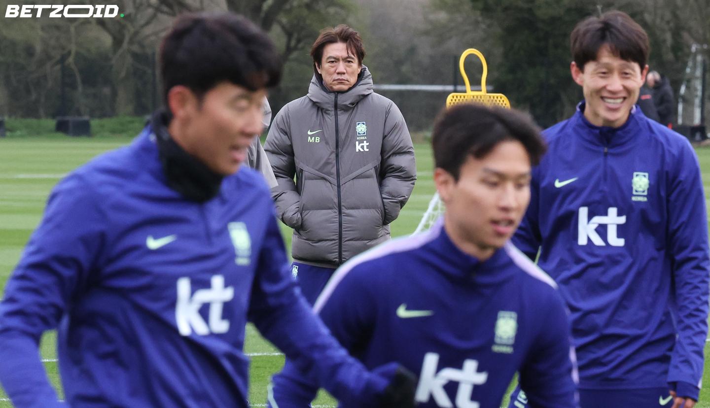 Hong Myung-bo isn't losing sleep over Son's goal drought — but the World Cup clock is ticking.