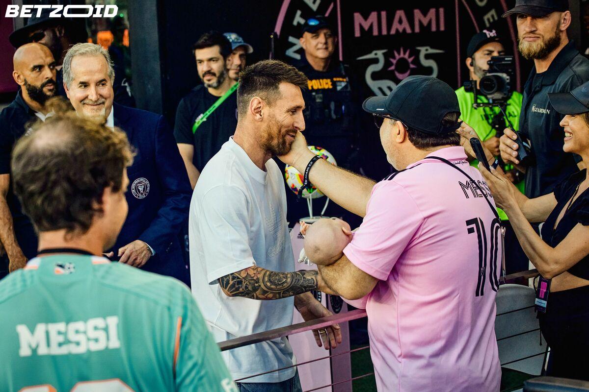 Messi Is Now a Billionaire — And the Napkin That Started It All Makes It Even Better.