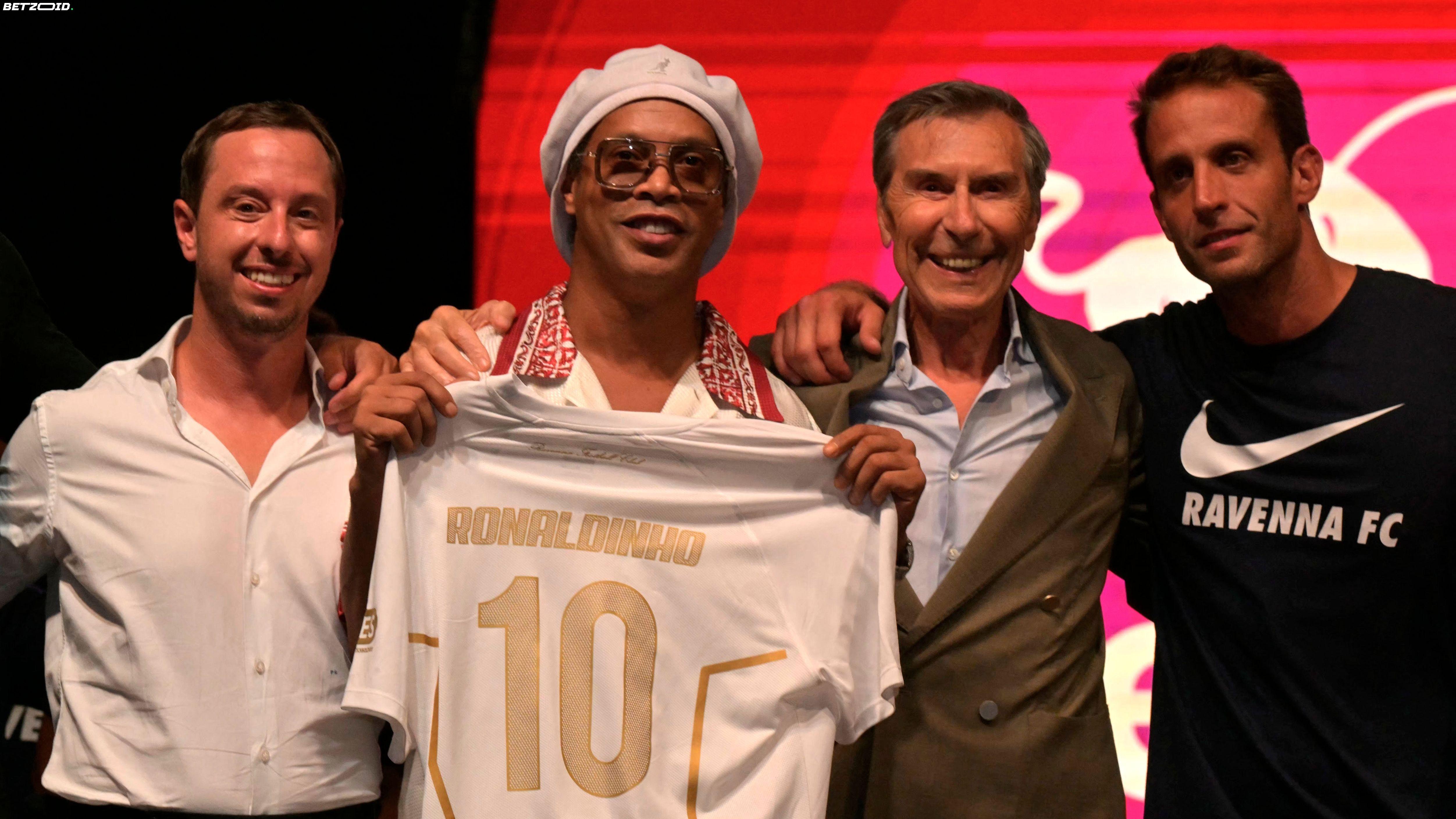 Ronaldinho, 46, Confirmed for Serie C Return with Ravenna on November 15.
