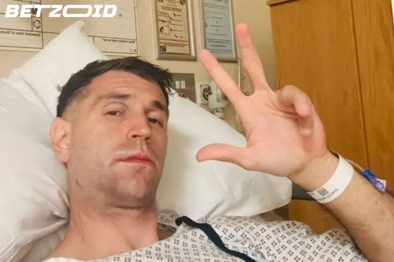 Emiliano Martínez Confirms He'll Be 'Back in a Few Weeks' After Jaw Surgery.