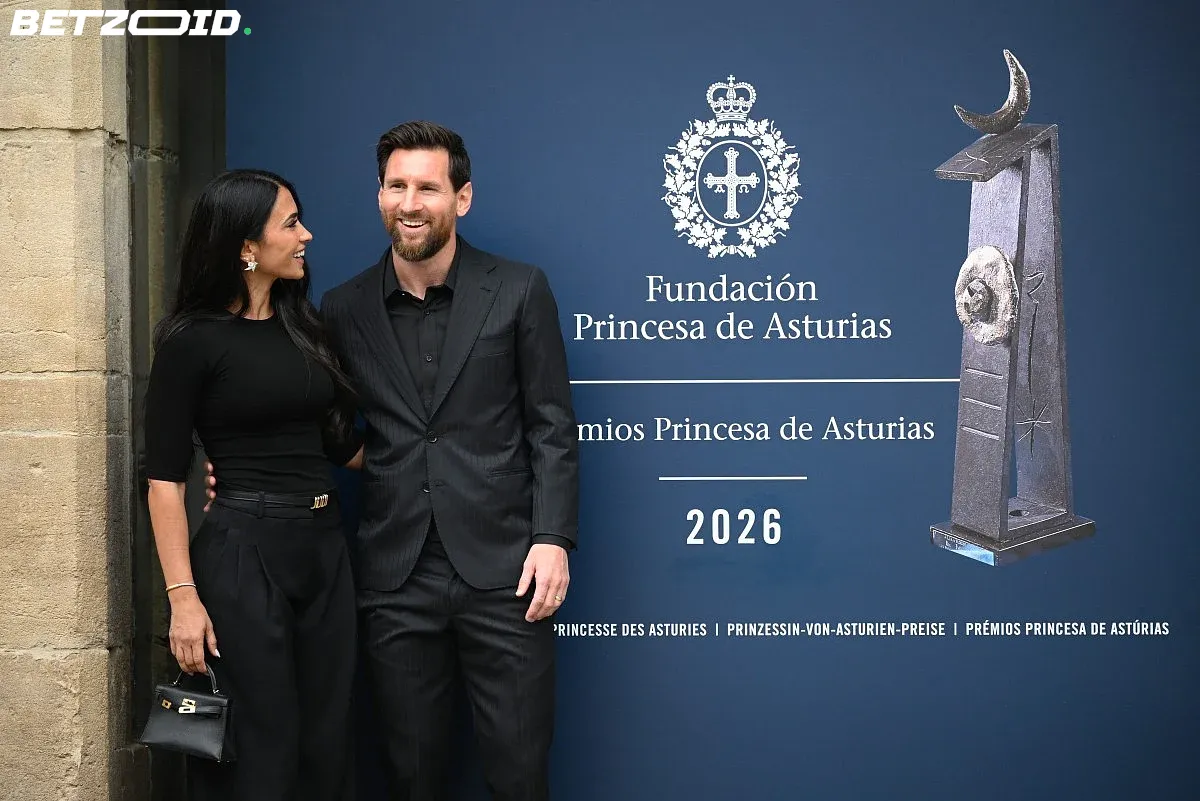 Messi Arrives in Oviedo to Huge Welcome Ahead of Royal Dinner and Prestigious Award.