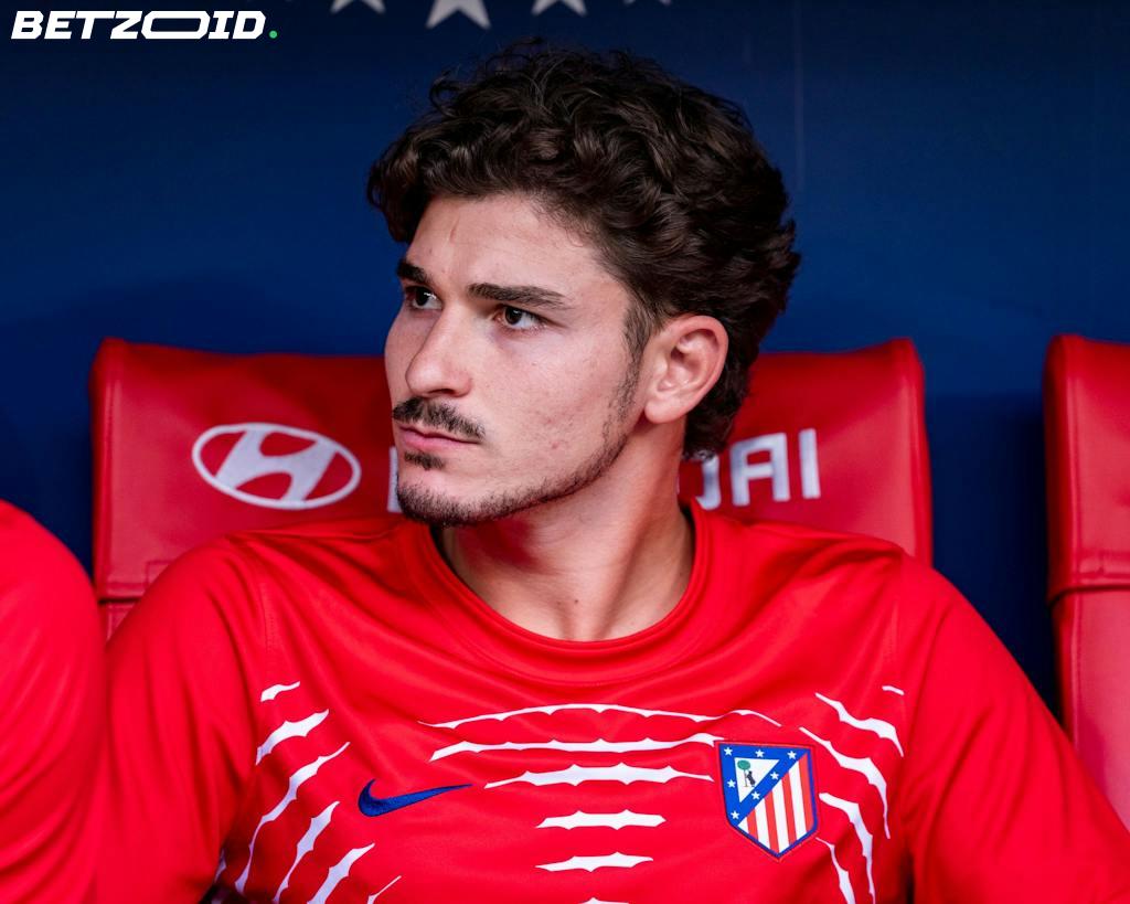 Barcelona Refuses to Pay €602 Fine Over Julián Álvarez Contact, Plans Appeal.