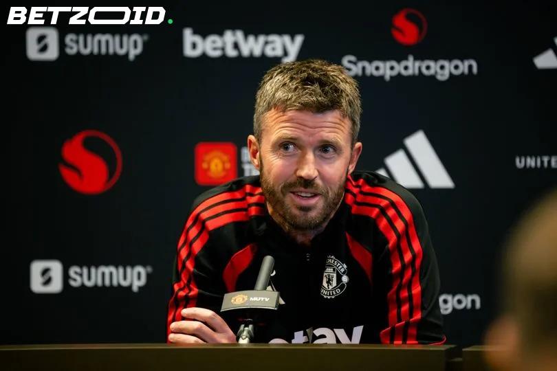 Michael Carrick Defends Manchester United Unity After Martínez Outburst.