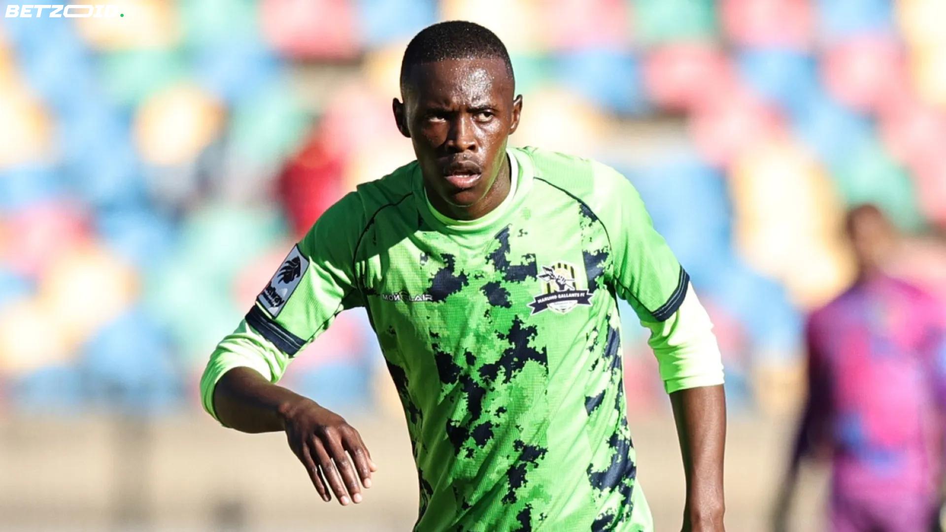 Pirates Bring Back Bheki Mabuza in Swap Deal With Marumo Gallants.