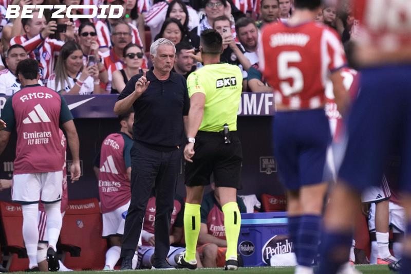 Real Madrid Calls for New La Liga President After Clashing With Tebas Over Referee Criticism.