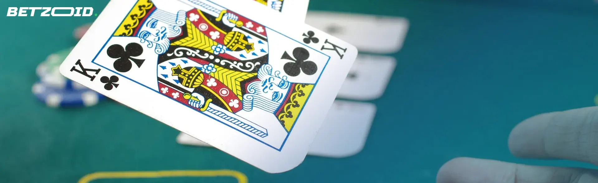Players flip cards in casinos with online roulette.