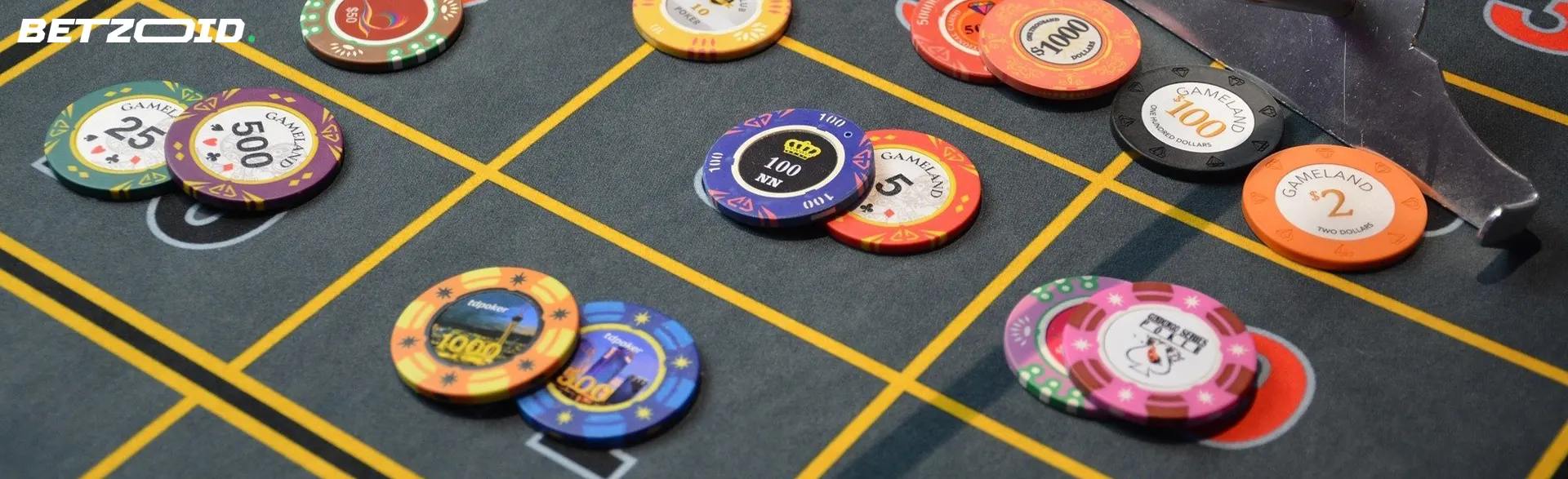 Fichas en la mesa del casino.
