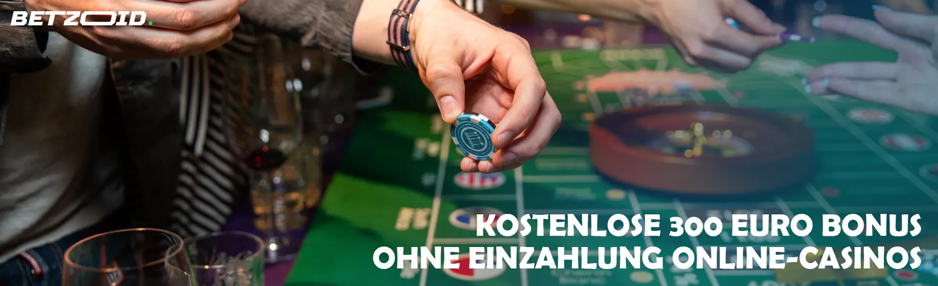 Ein Spieler hält Chips über einen Casinotisch.