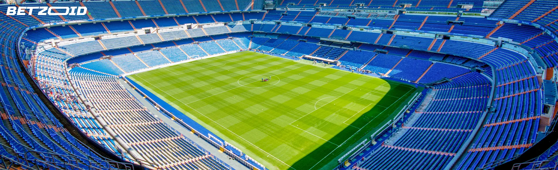 Estádio de futebol vazio.