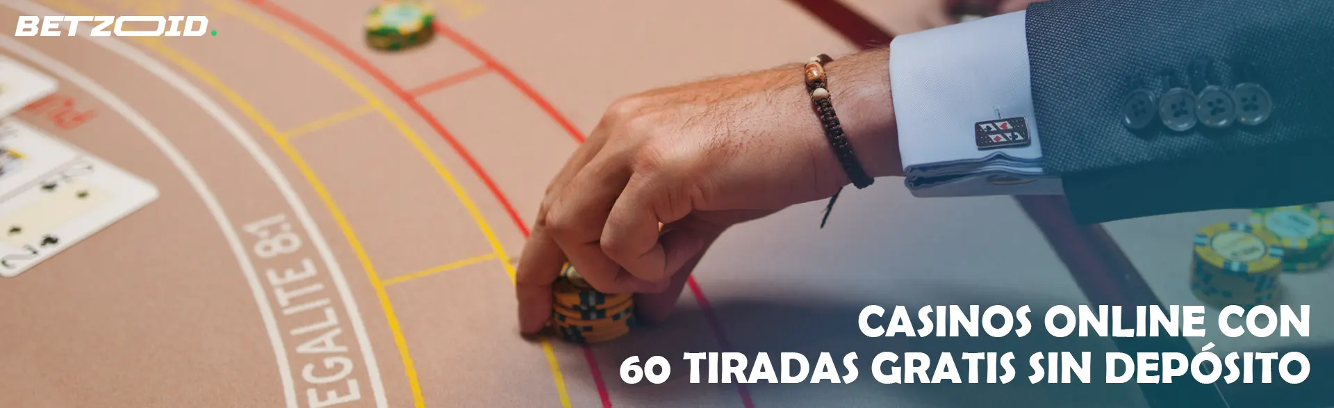 Un jugador coloca fichas en la mesa del casino.
