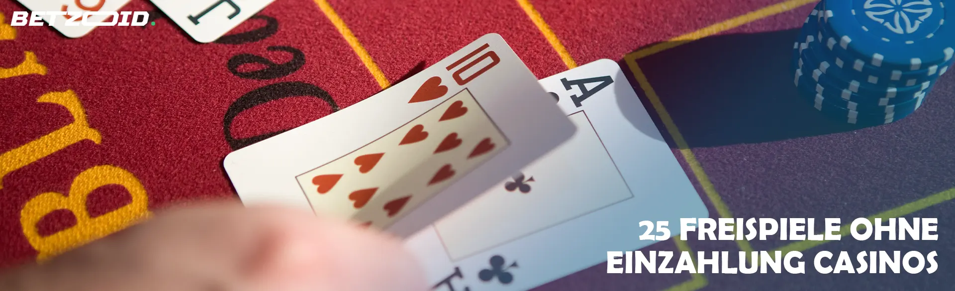 Der Spieler legt Karten auf den Casinotisch.