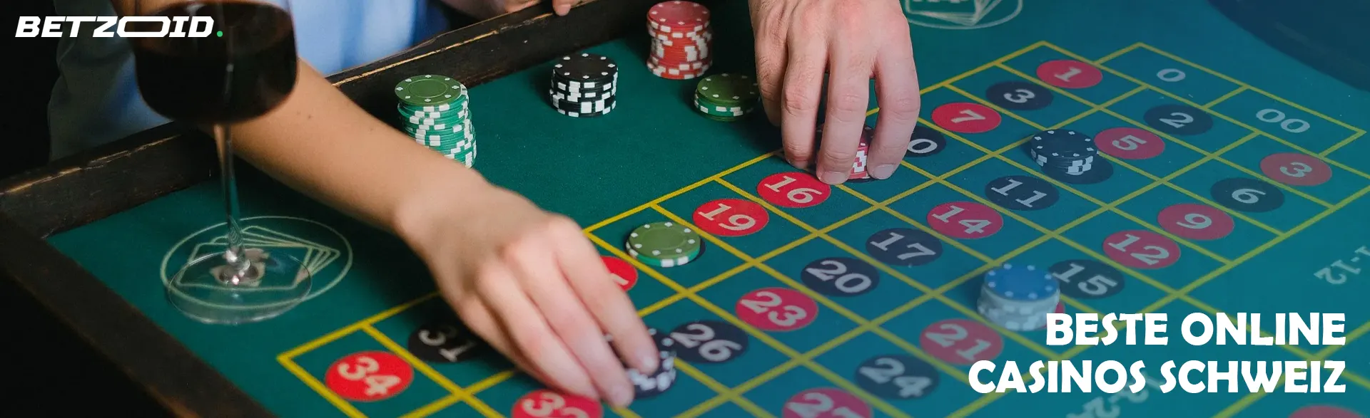 Spieler platzieren Wetten mit Casino-Chips.
