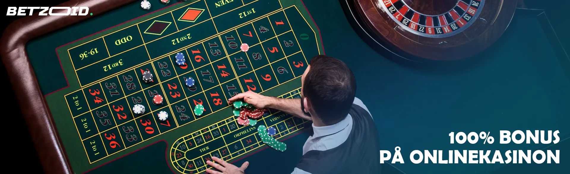 Croupieren placerar marker på roulettebordet.