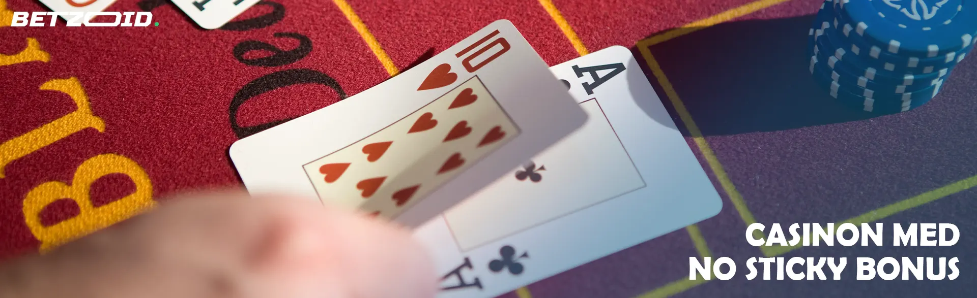 Spelaren placerar kort på kasinobordet.