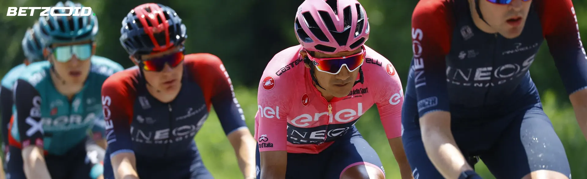 Des cyclistes pendant une compétition.