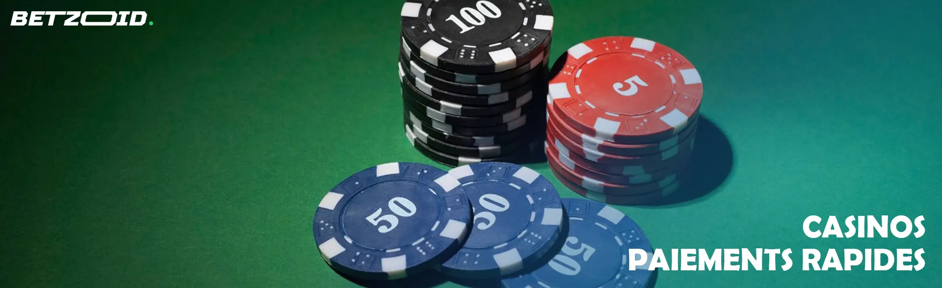 Des jetons de poker de différentes valeurs.