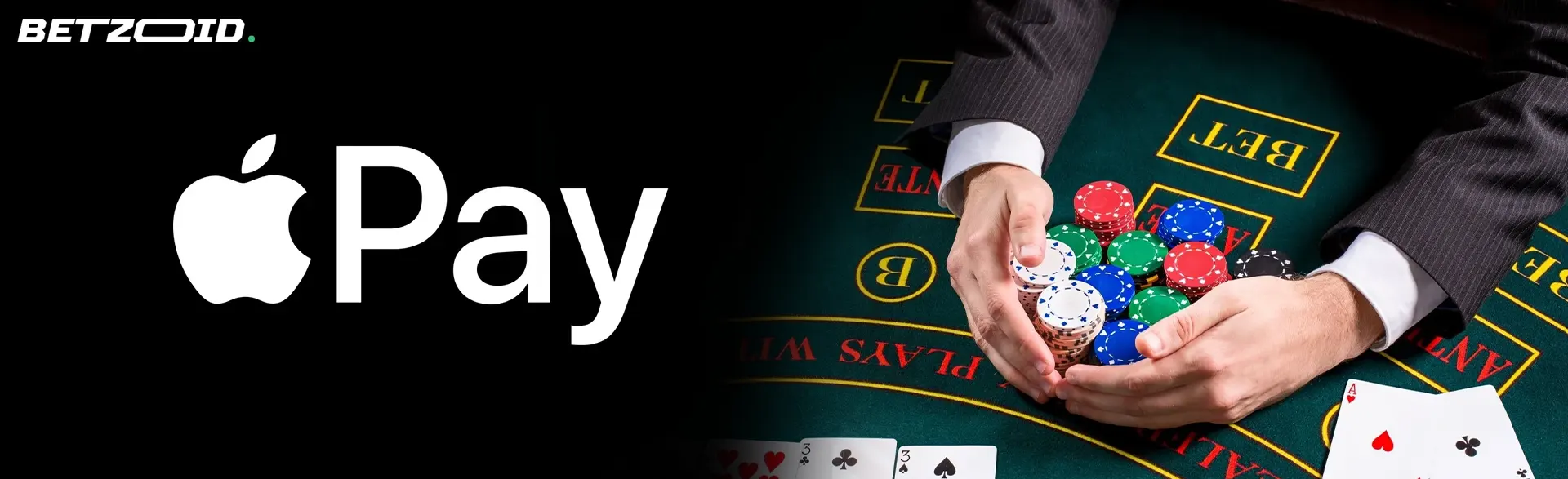 Logo Apple Pay à côté d'un joueur détenant des jetons de casino.