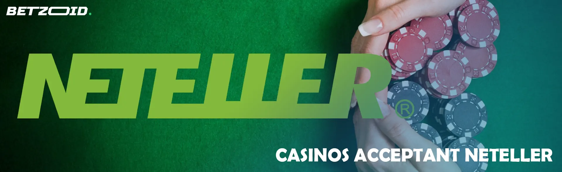 Homme tenant des jetons de poker à côté du logo Neteller.