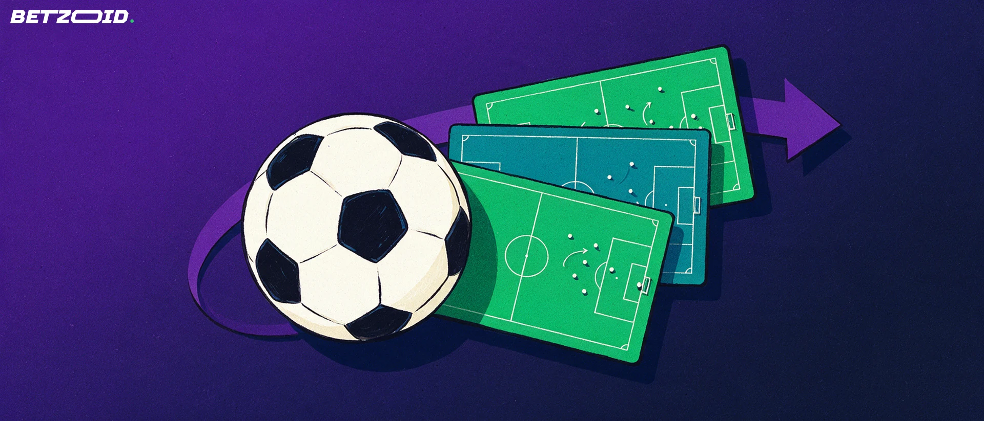 Ilustração com uma bola de futebol em destaque ao lado de três cartões em leque, cada um mostrando um campo visto de cima com setas de jogadas, sobre fundo roxo-azulado.